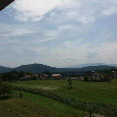 Prenociste Estrada